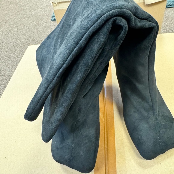 VOZTOLLS Knee High Boots - Picture 2 of 5